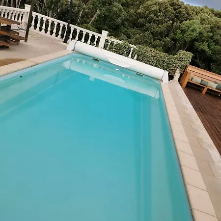 빌라 140 M2 Avec Piscine, Parc Privatif 5000m2 A Bonifacio-porto Vecchio *