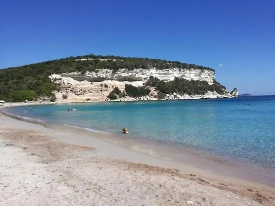 فيلة 140 M2 Avec Piscine, Parc Privatif 5000m2 A Bonifacio-porto Vecchio بونيفَسْيو