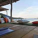 140 M2 Avec Piscine, Parc Privatif 5000m2 A Bonifacio-porto Vecchio فيلة بونيفَسْيو