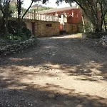 140 M2 Avec Piscine, Parc Privatif 5000m2 A Bonifacio-porto Vecchio *
