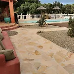 140 M2 Avec Piscine, Parc Privatif 5000m2 A Bonifacio-porto Vecchio فيلة