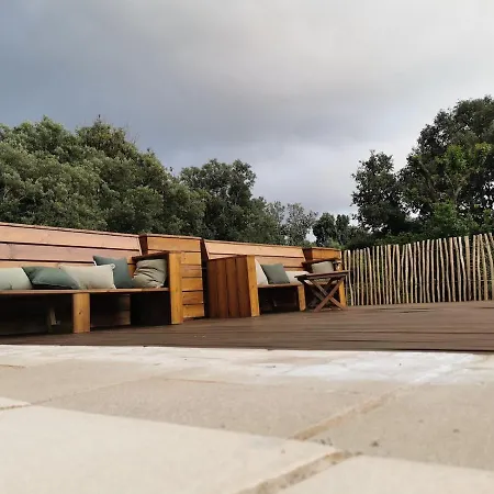 140 M2 Avec Piscine, Parc Privatif 5000m2 A Bonifacio-porto Vecchio