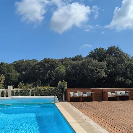 140 M2 Avec Piscine, Parc Privatif 5000m2 à Bonifacio-porto Vecchio Villa *