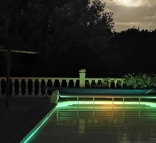 Villa 140 M2 Avec Piscine, Parc Privatif 5000m2 A Bonifacio-porto Vecchio