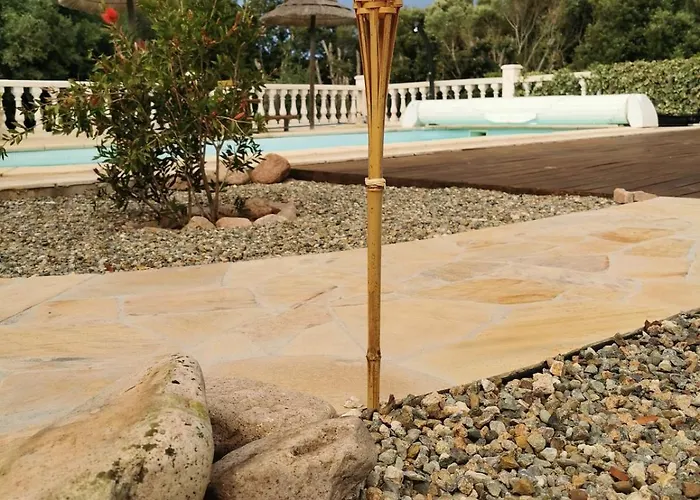 140 M2 Avec Piscine, Parc Privatif 5000m2 A Bonifacio-porto Vecchio * Bonifacio (Corsica)